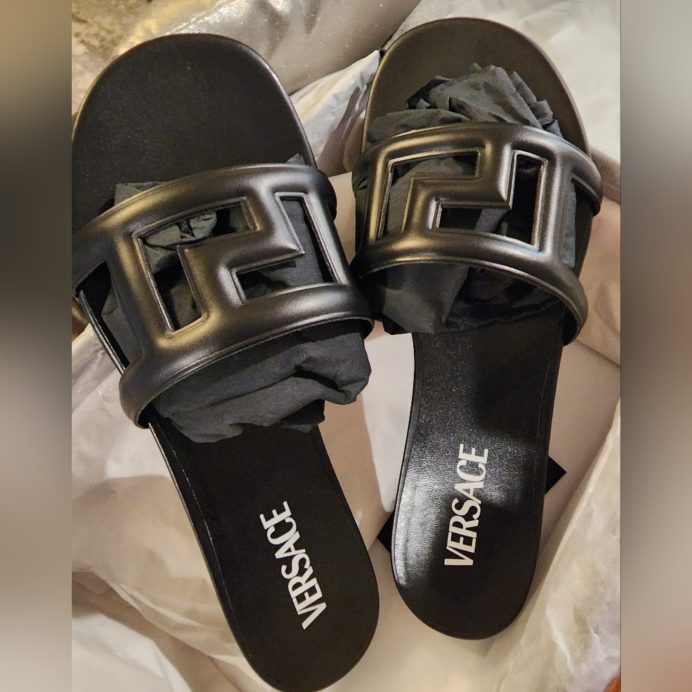 Versace T. 10 Vitellino Sandal 39.5